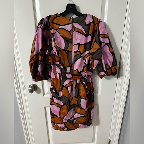 Dress - Picture 2 of 8